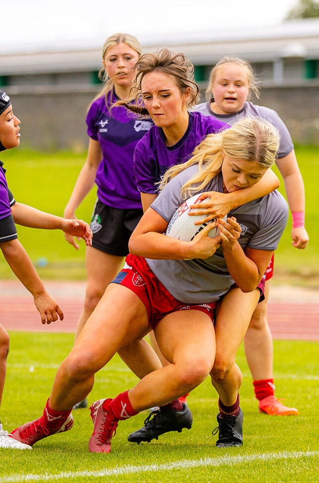 Wilberforce Student Daisy Ginger signs under 19 contract with  Leeds Rhinos